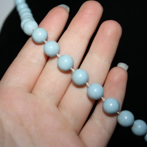 Vintage Jewelry - Vintage blue beaded necklace 24"
